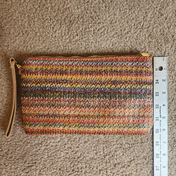 NWOT Striped Straw Clutch bag - Picture 3 of 5